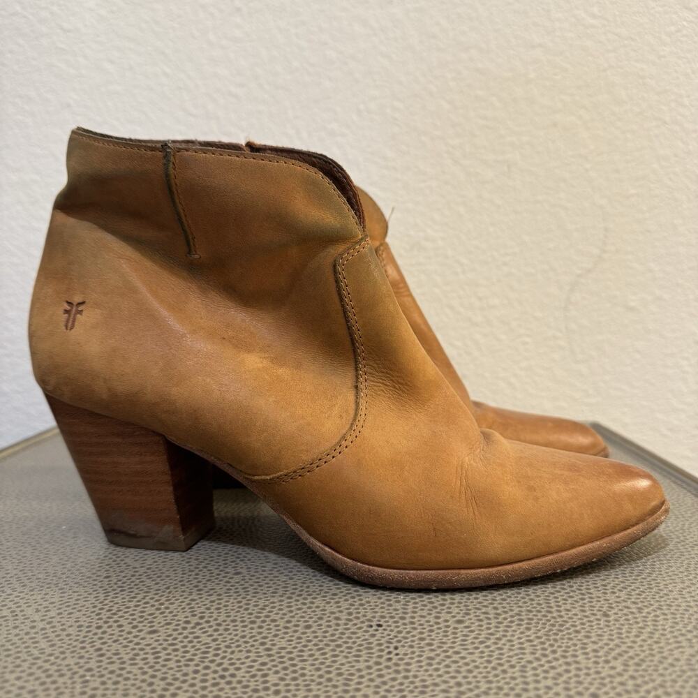 Frye Jennifer Cognac Leather Bootie Boots 8